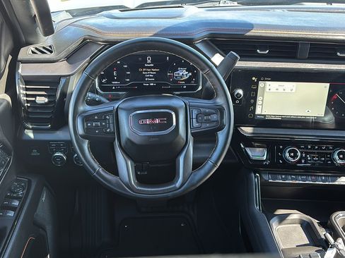 Used 2024 GMC Sierra 2500 AT4 w/ AT4 Premium Plus Package image 13
