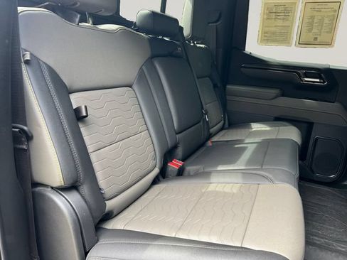 Used 2023 Chevrolet Silverado 1500 ZR2 w/ Technology Package AWD/4WD image 18