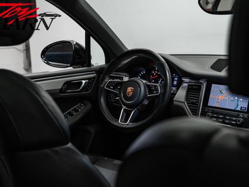 Used 2018 Porsche Macan GTS image 50