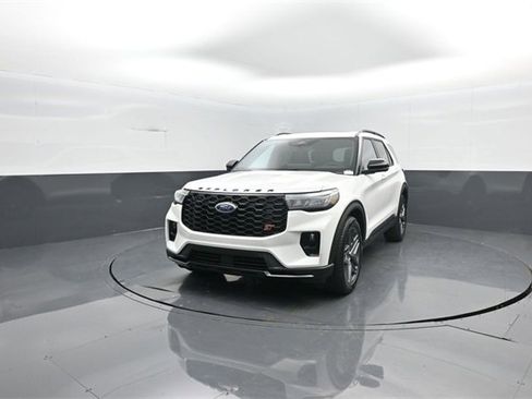 New 2026 Ford Explorer ST w/ Sun And Sound Package image 3