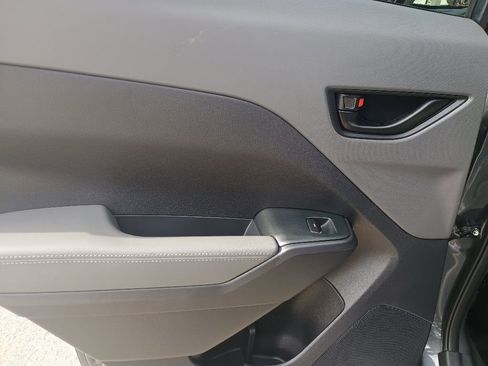 Used 2024 Subaru Crosstrek 2.0i Premium AWD/4WD image 15