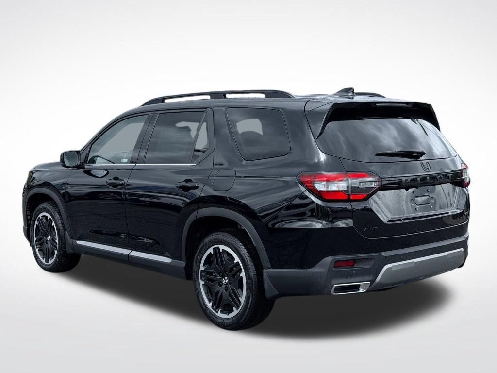 New 2026 Honda Pilot Touring image 8