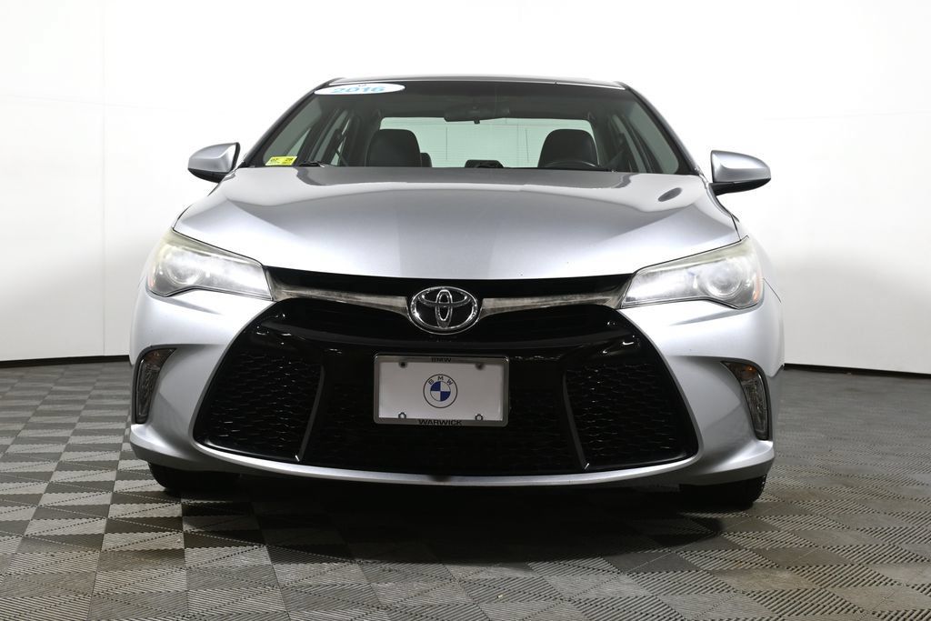 Used 2016 Toyota Camry XSE w/ Moonroof Package FWD image 10