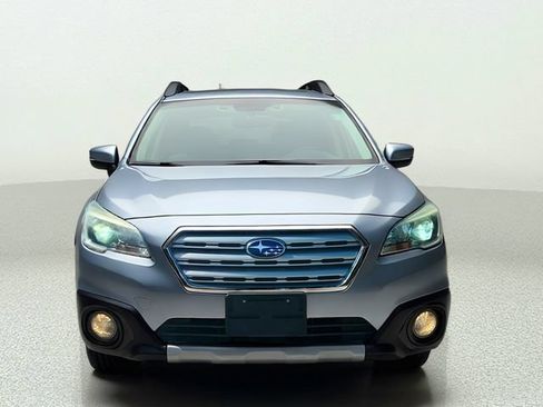 Used 2017 Subaru Outback 2.5i Limited AWD/4WD image 8