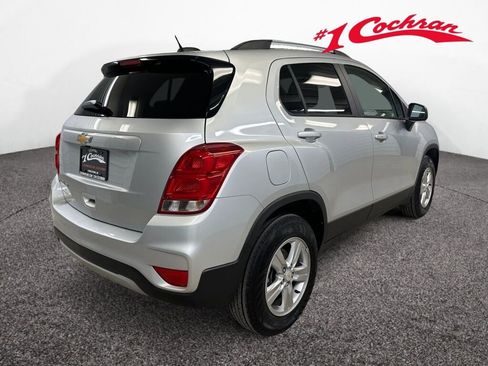 Certified 2022 Chevrolet Trax LT w/ LT Convenience Package image 24