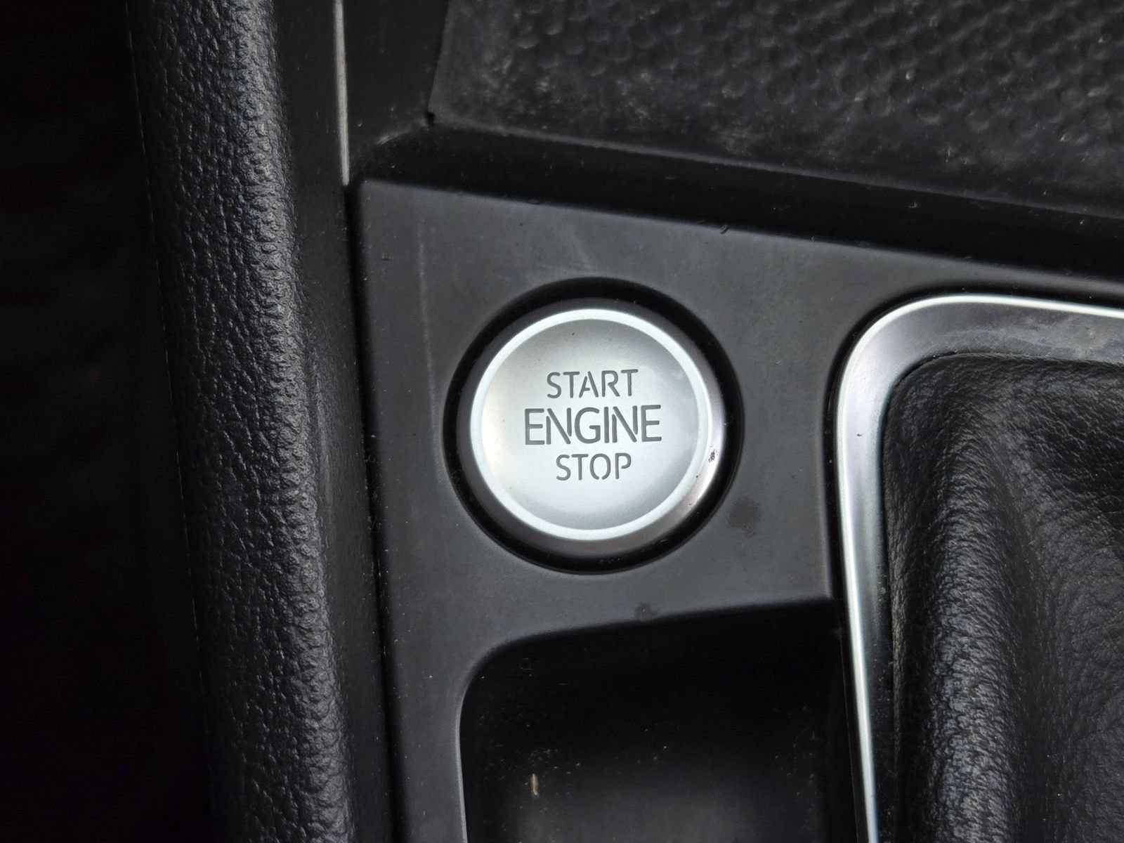 Used 2022 Volkswagen Jetta GLI Autobahn FWD image 21