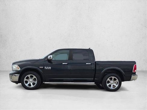 Used 2016 RAM 1500 Laramie w/ Convenience Group AWD/4WD image 9