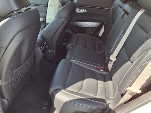 New 2026 Genesis Electrified GV70 image 6