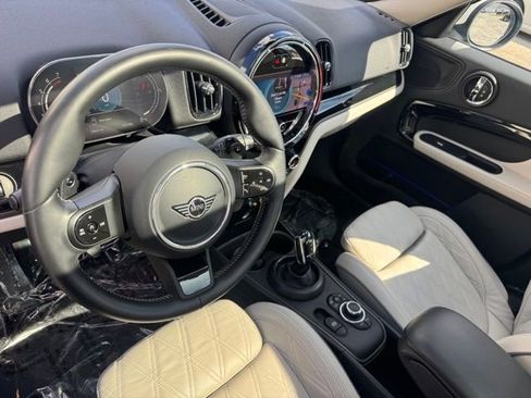 Used 2023 MINI Cooper Countryman S w/ Signature Upholstery Package AWD/4WD image 17