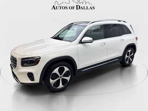 Used 2024 Mercedes-Benz GLB 250 image 2