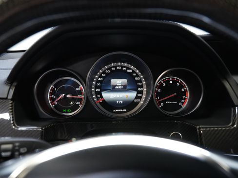 Used 2014 Mercedes-Benz E 63 AMG S-Model w/ Driver Assistance Package image 45