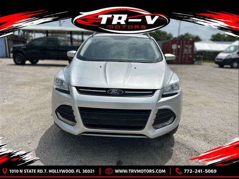 Used 2014 Ford Escape SE w/ Equipment Group 201A FWD image 2