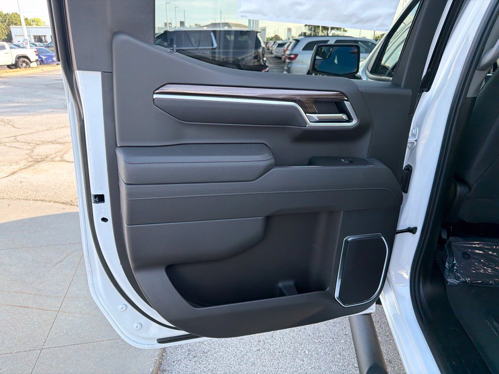 New 2026 Chevrolet Silverado 1500 RST AWD/4WD image 17