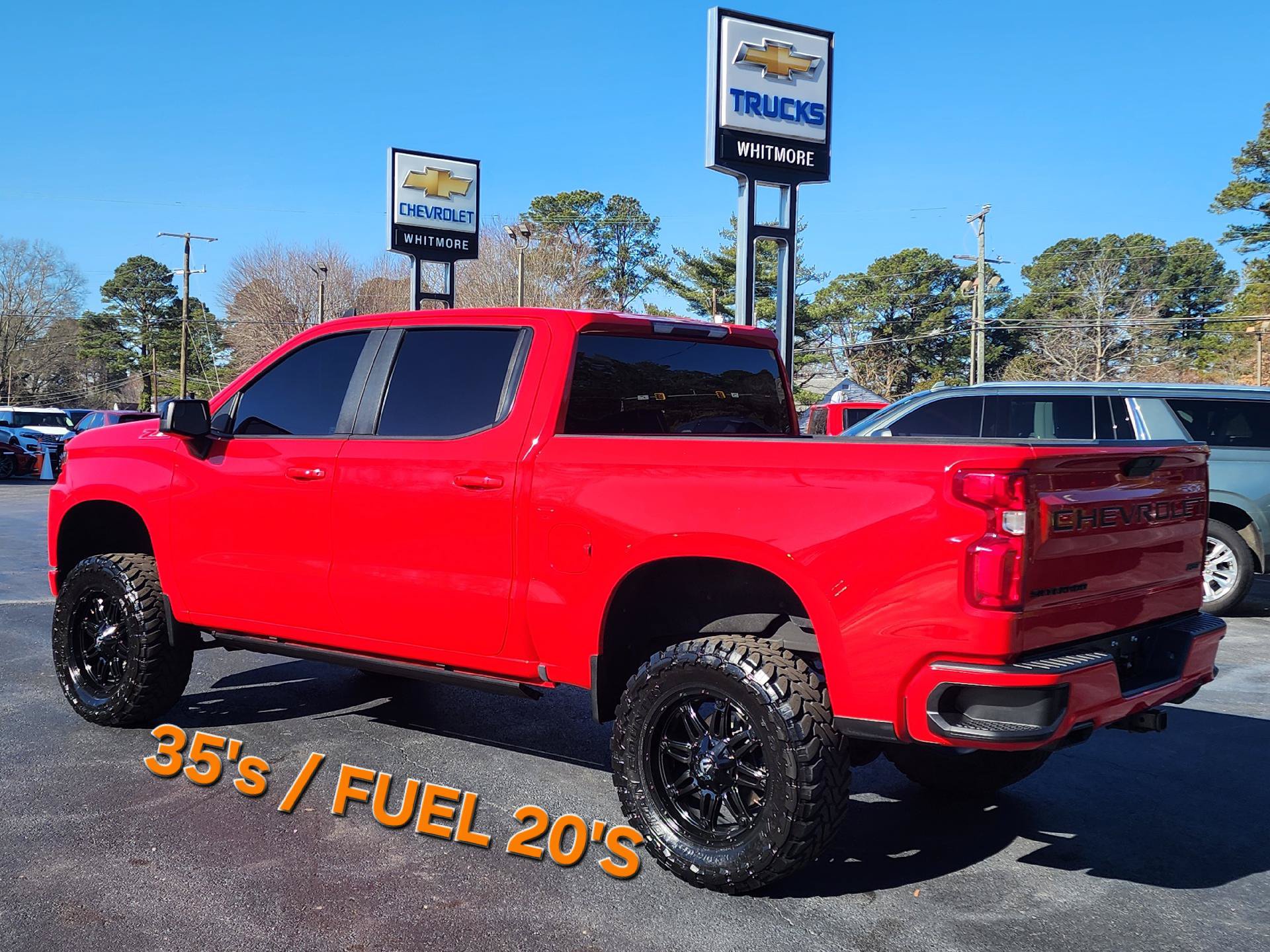 Used 2021 Chevrolet Silverado 1500 RST AWD/4WD image 3