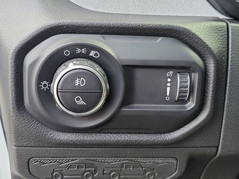 Used 2024 Jeep Gladiator Sport image 17