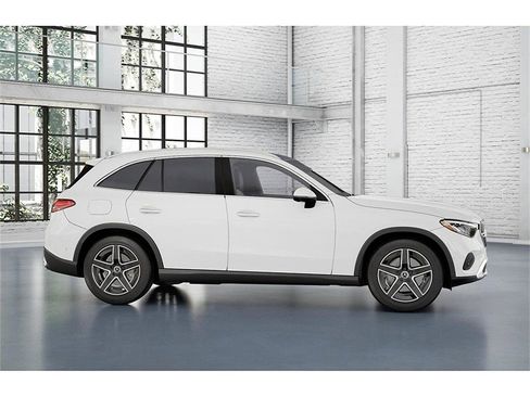 New 2026 Mercedes-Benz GLC 300 4MATIC image 15