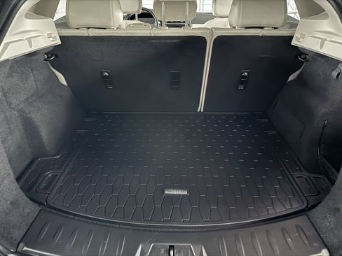 Used 2020 Jaguar E-PACE SE image 47