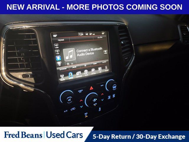 Used 2015 Jeep Grand Cherokee Altitude AWD/4WD image 12