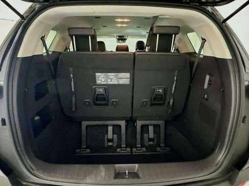 Used 2026 Kia Carnival FWD image 31