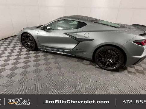 Used 2024 Chevrolet Corvette Z06 image 7