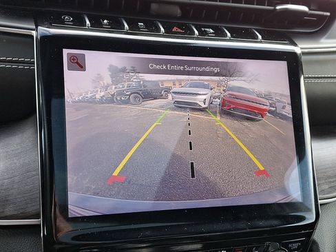 Used 2022 Jeep Grand Cherokee Overland image 18