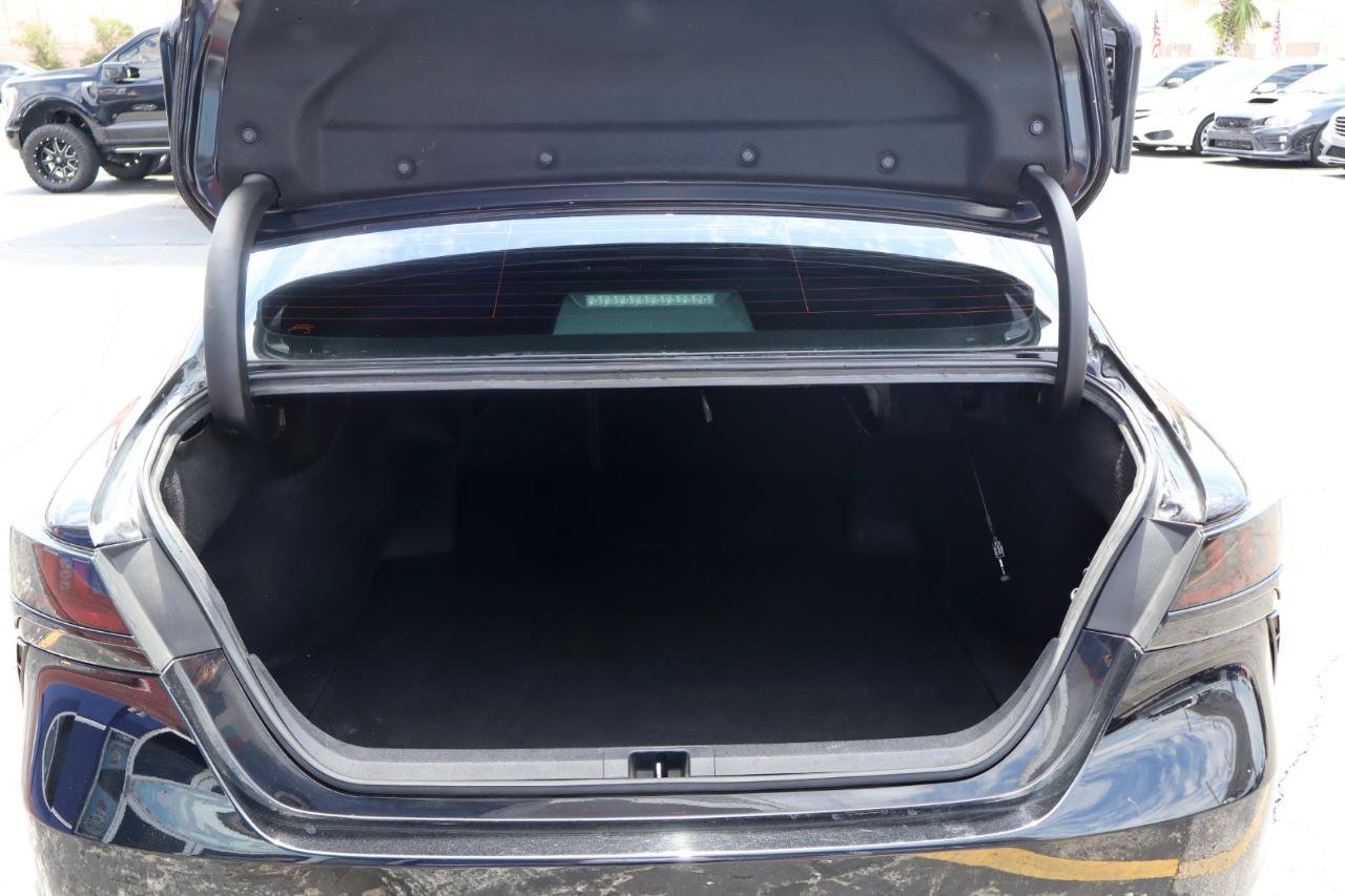 Used 2021 Toyota Camry XSE FWD image 35