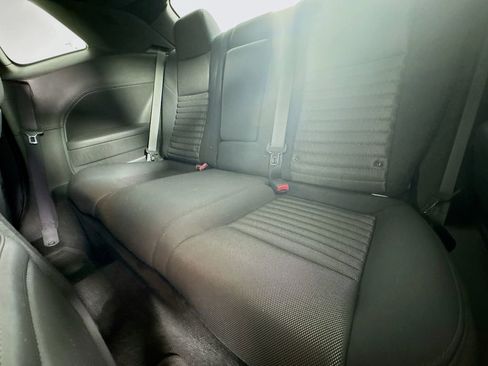 Used 2013 Dodge Challenger R/T image 28