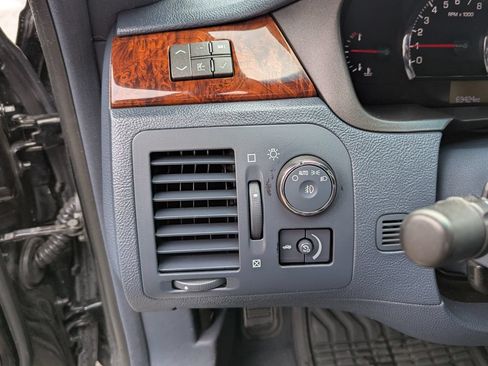 Used 2007 Cadillac DTS FWD image 14
