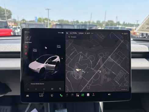 Used 2026 Tesla Model Y 2WD image 16