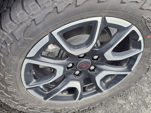 Used 2025 Jeep Compass Trailhawk AWD/4WD image 22