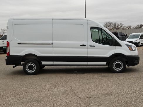 New 2026 Ford Transit 250 148 Medium Roof RWD image 5