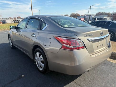 Used 2014 Nissan Altima 2.5 S image 5