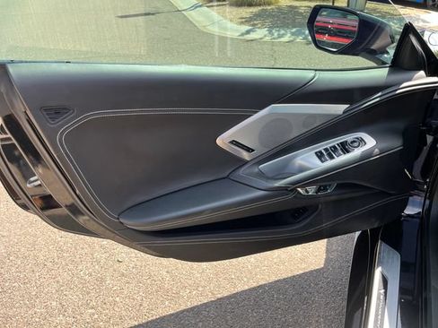 Used 2023 Chevrolet Corvette Stingray Premium Conv w/ Z51 Performance Package RWD image 6