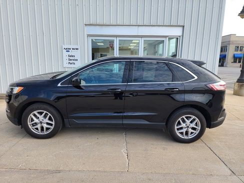 Used 2023 Ford Edge SEL image 2
