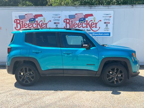 Used 2022 Jeep Renegade Altitude image 2