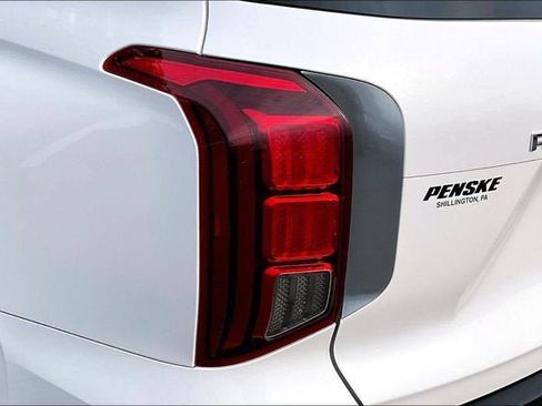 Used 2023 Hyundai Palisade Limited AWD/4WD image 30
