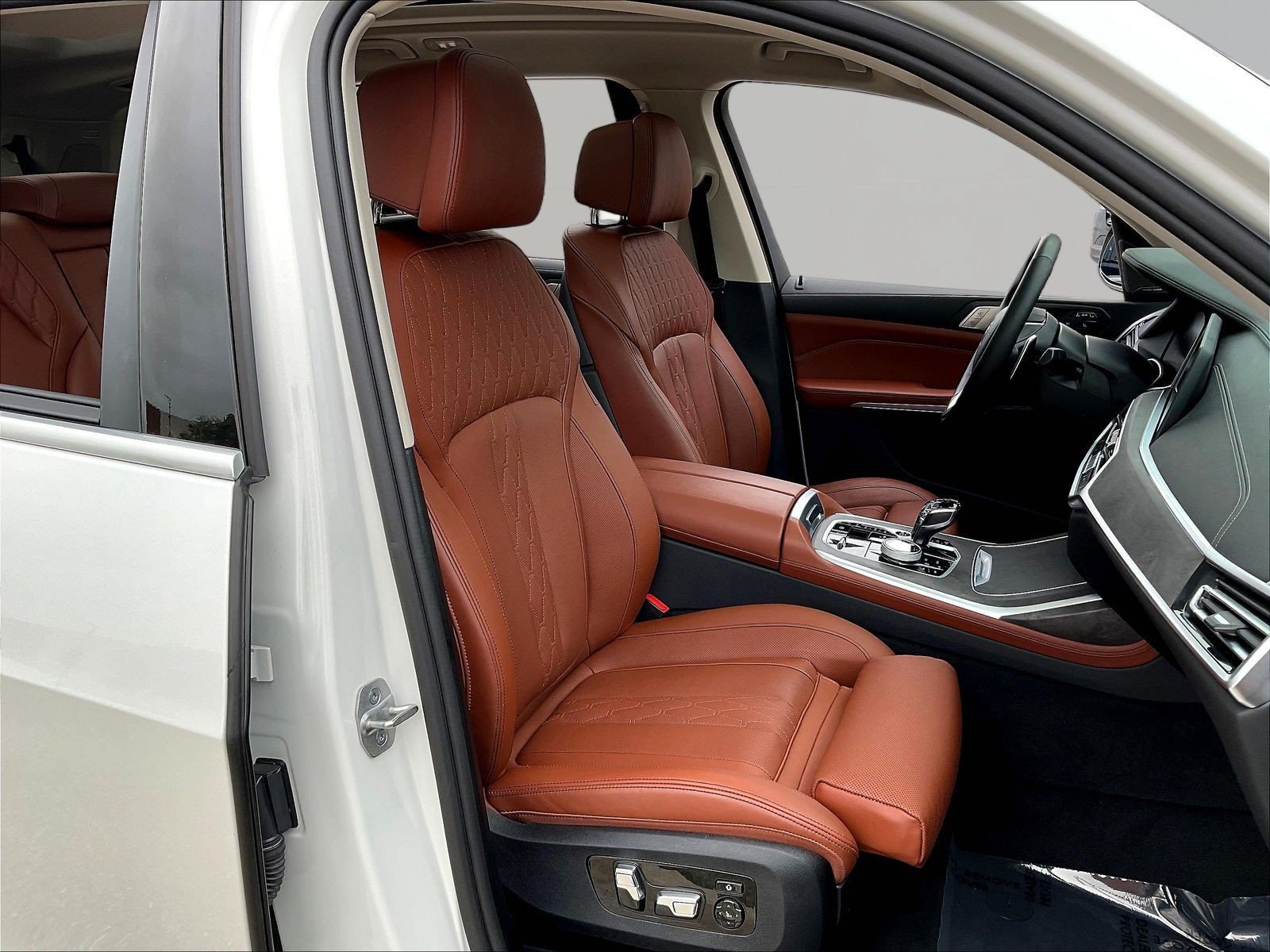 Used 2021 BMW X7 xDrive40i w/ Executive Package AWD/4WD image 30