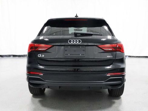Certified 2025 Audi Q3 2.0T Premium w/ Convenience Package AWD/4WD image 7
