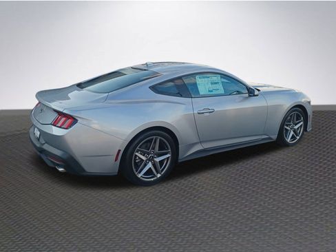 New 2025 Ford Mustang Coupe image 4