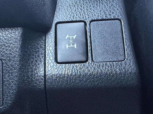 Used 2017 Toyota RAV4 LE w/ All Weather Liner Package AWD/4WD image 20