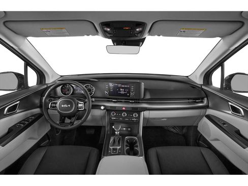 Certified 2024 Kia Carnival LX image 5