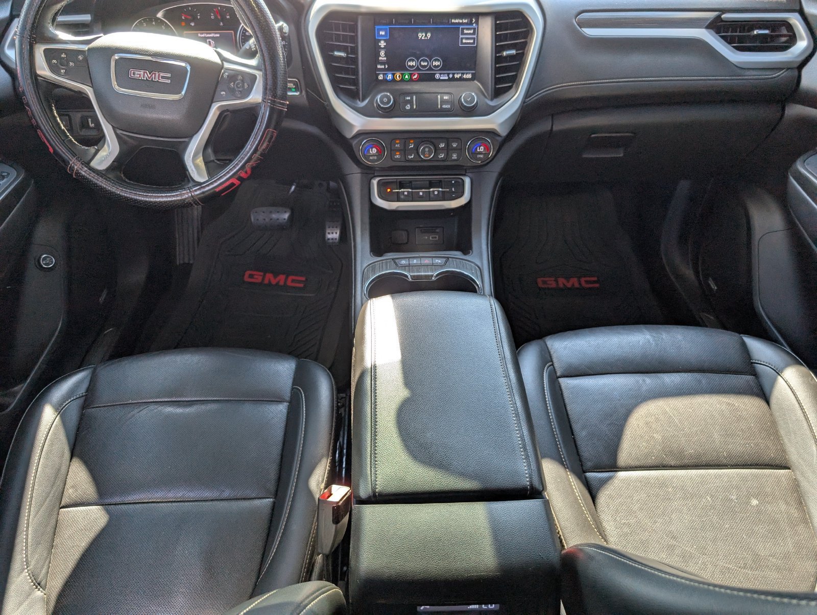 Used 2023 GMC Acadia SLT FWD image 5