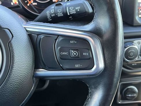 Used 2021 Jeep Wrangler Unlimited Sahara image 27