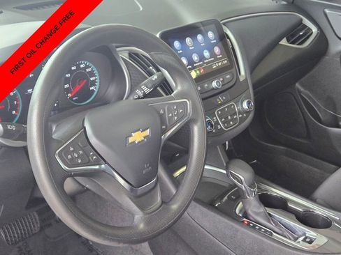 Used 2024 Chevrolet Malibu LT FWD image 10