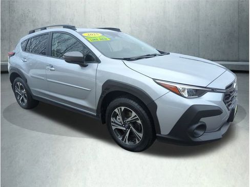 Used 2025 Subaru Crosstrek 2.0i Premium image 7