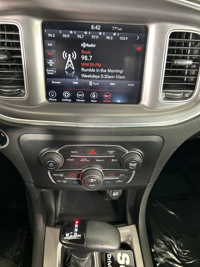 Used 2022 Dodge Charger R/T RWD image 14