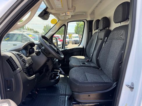 Used 2023 RAM ProMaster 2500 w/ Convenience Group FWD image 13