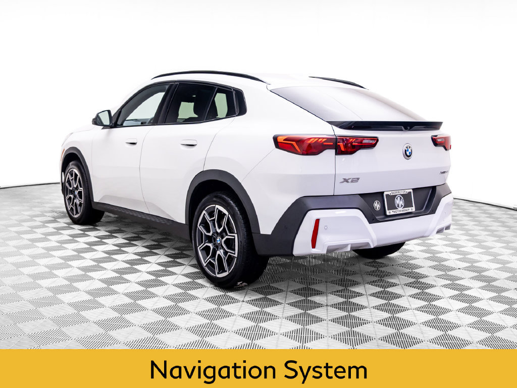Used 2026 BMW X2 xDrive28i w/ Technology Package AWD/4WD image 3