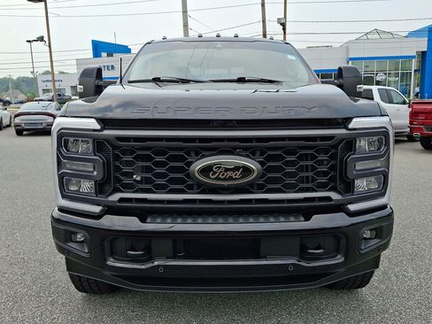 Used 2023 Ford F250 Lariat w/ Lariat Ultimate Package AWD/4WD image 2