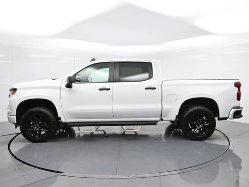 Used 2022 Chevrolet Silverado 1500 Custom image 5